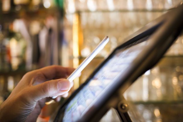 Tecnologia RFID: o que é e como se aplica na área logística?
